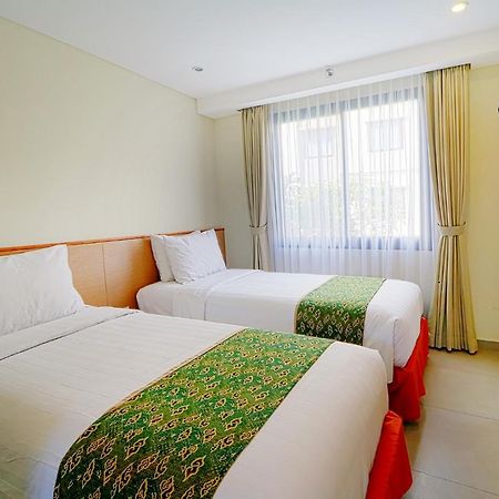 Savvoya Hotel Seminyak Экстерьер фото