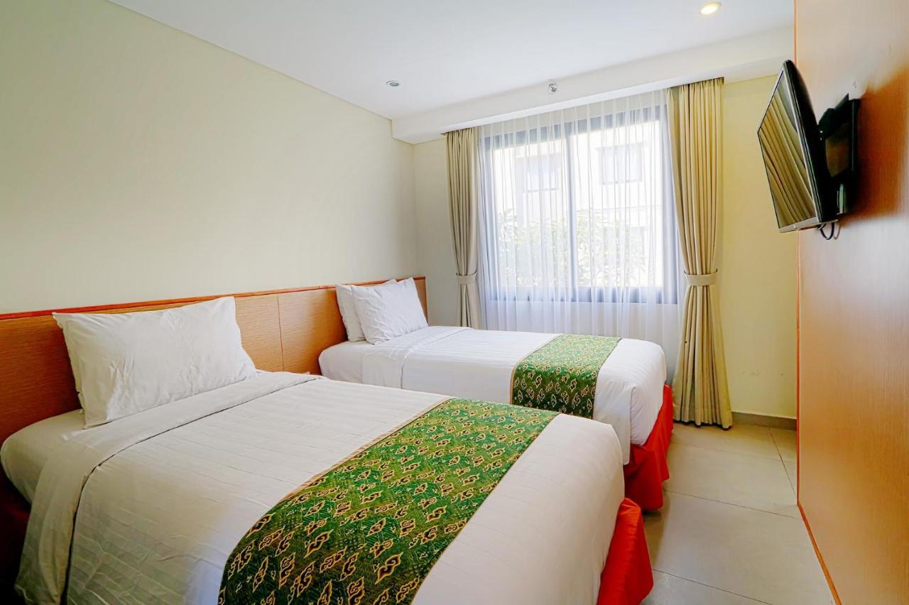 Savvoya Hotel Seminyak Экстерьер фото